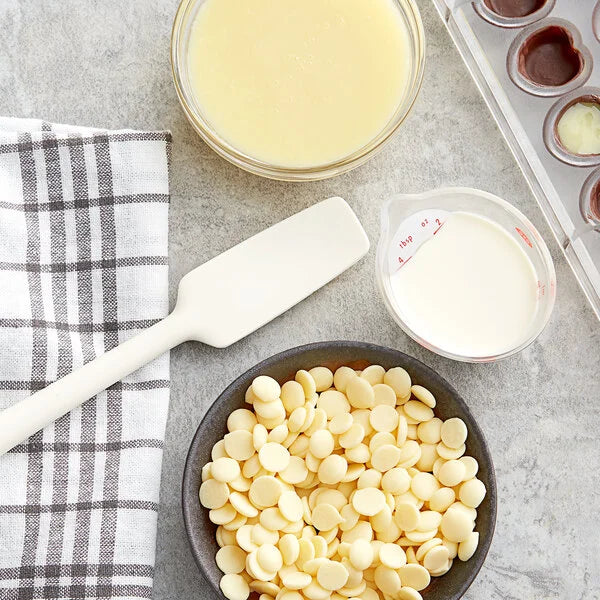 Callebaut White Chocolate W2 - 28% - 2.5kg pack of Callets-1
