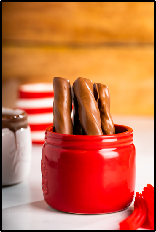 Milk Chocolate Covered Cherry Licorice - Case of 24 x 90g-0