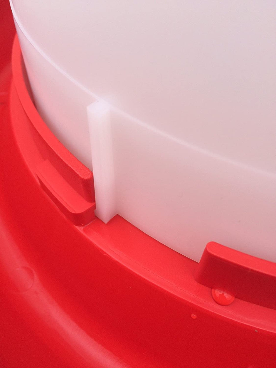 Farm Innovateurs Modèle HPF-100 Fountain de volaille en plastique chauffée, 3 gallons, 100 watts