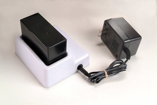High Tech Pet Power Pet Door Battery Chargeur Kit 2 batteries
